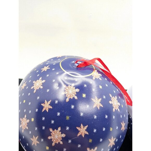 Set of 2 Ornaments Milly Green Tin Spherical Christmas Star stripes Santa READ - Picture 13 of 16